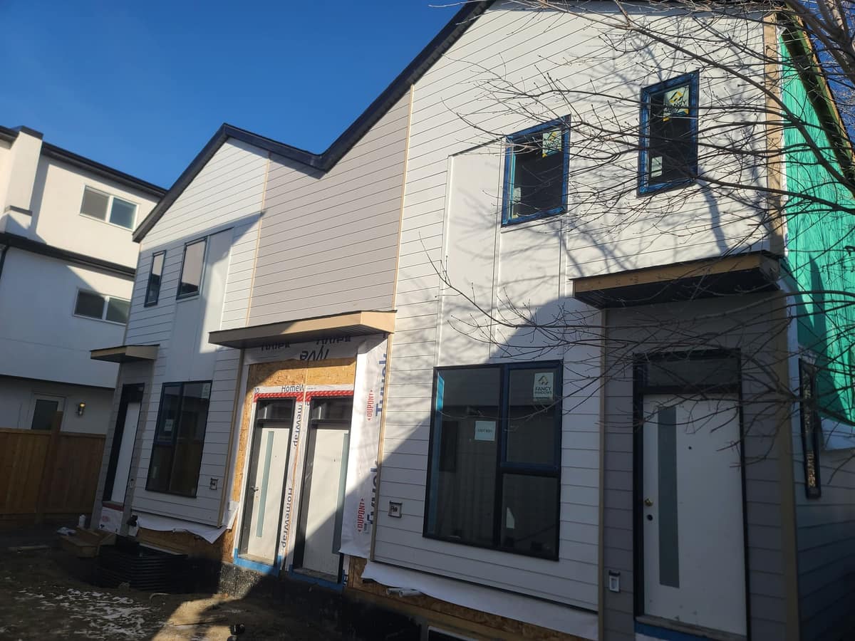 Calgary framing project by Hysi Framing